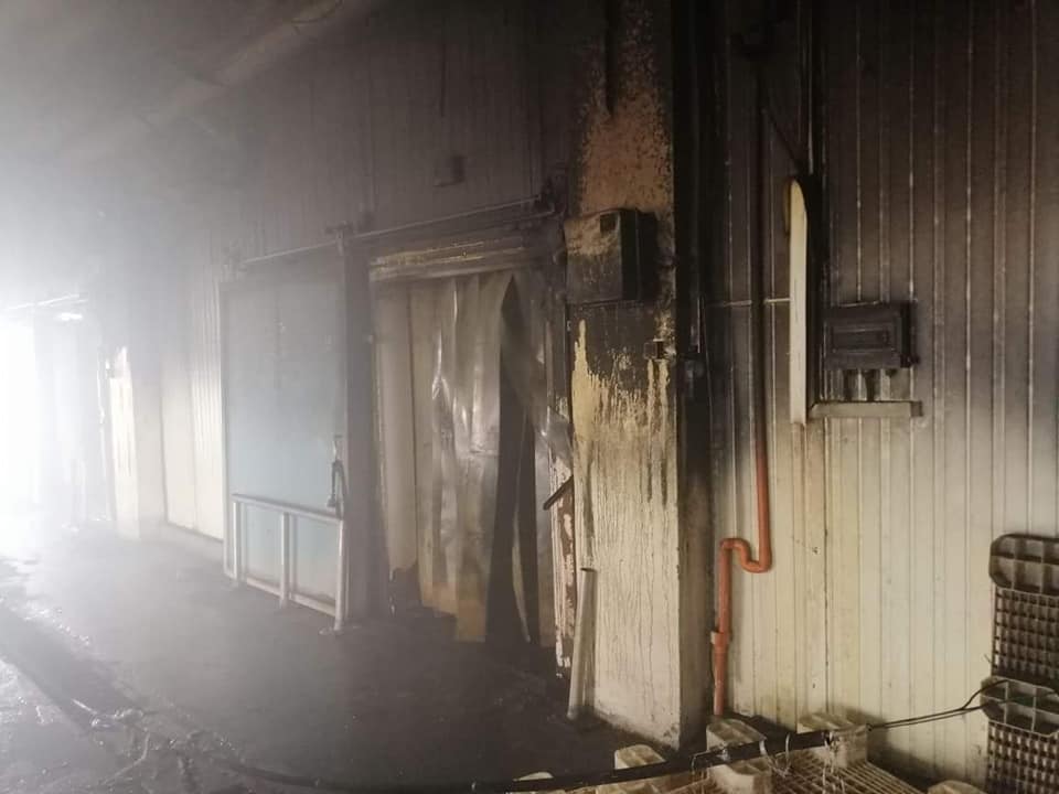 قابس : اندلاع حريق بميناء الصيد البحري