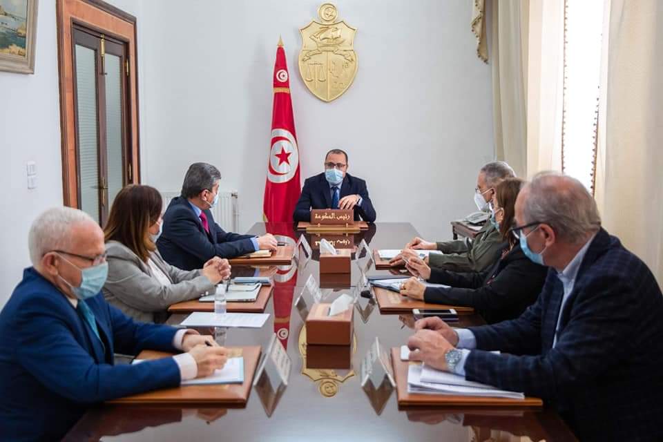 إجتماع اللجنة العلمية بإشراف رئيس الحكومة