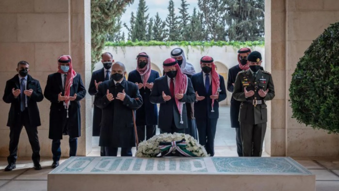 أول ظهور للعاهل الأردني والأمير حمزة منذ الخلاف